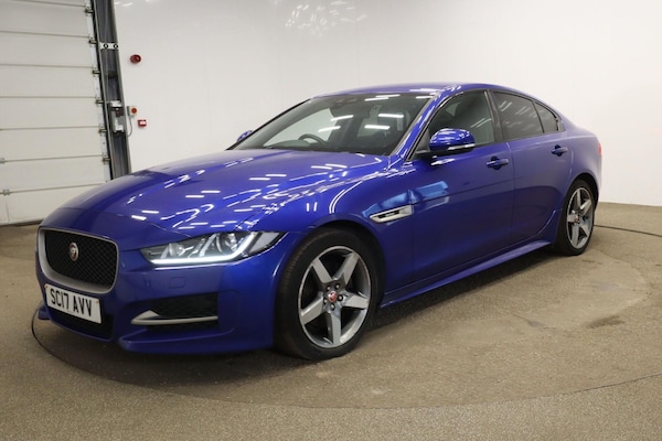 Used Jaguar XE 2017 for sale - 76296019: Photo 3