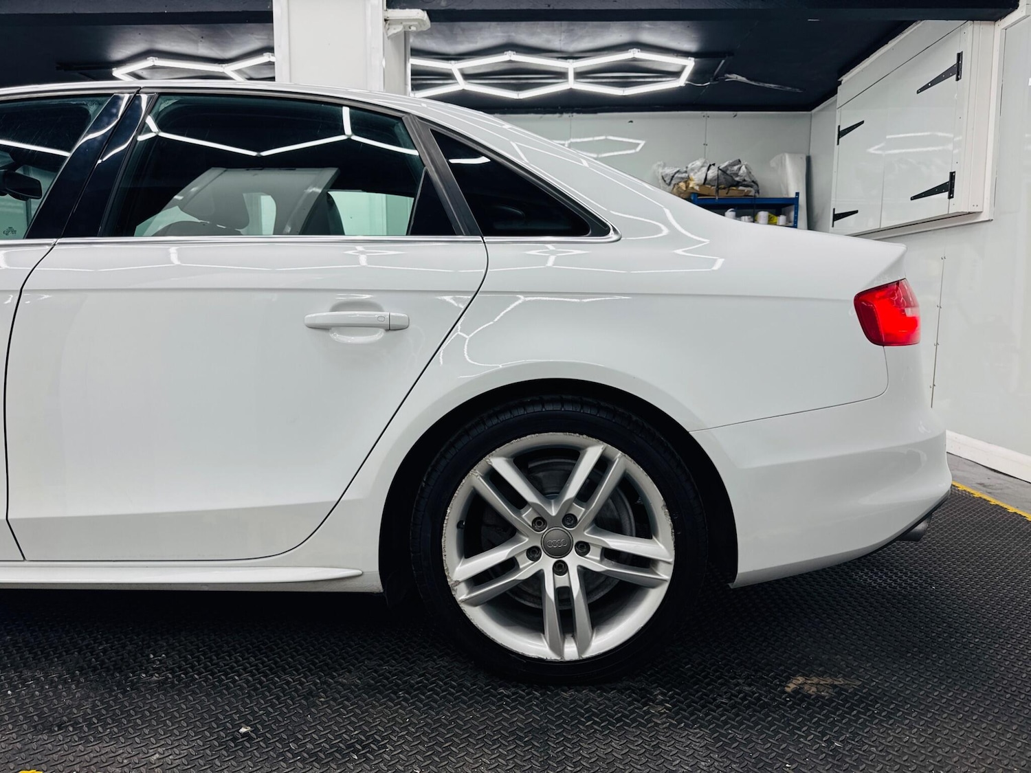 Used Audi A4 2014 for sale - 76573194: Photo 24