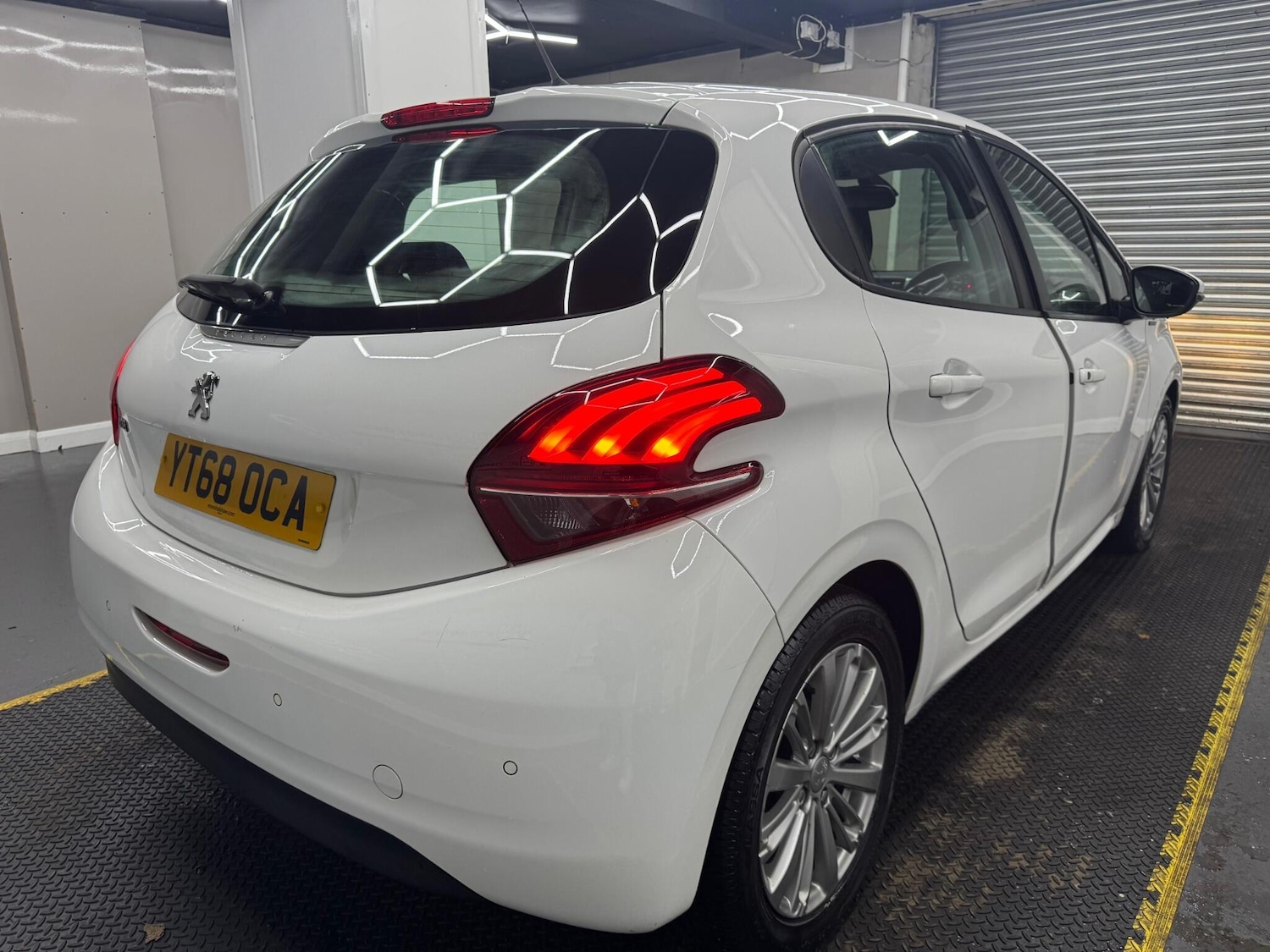 Used Peugeot 208 2018 for sale - 76422629: Photo 27