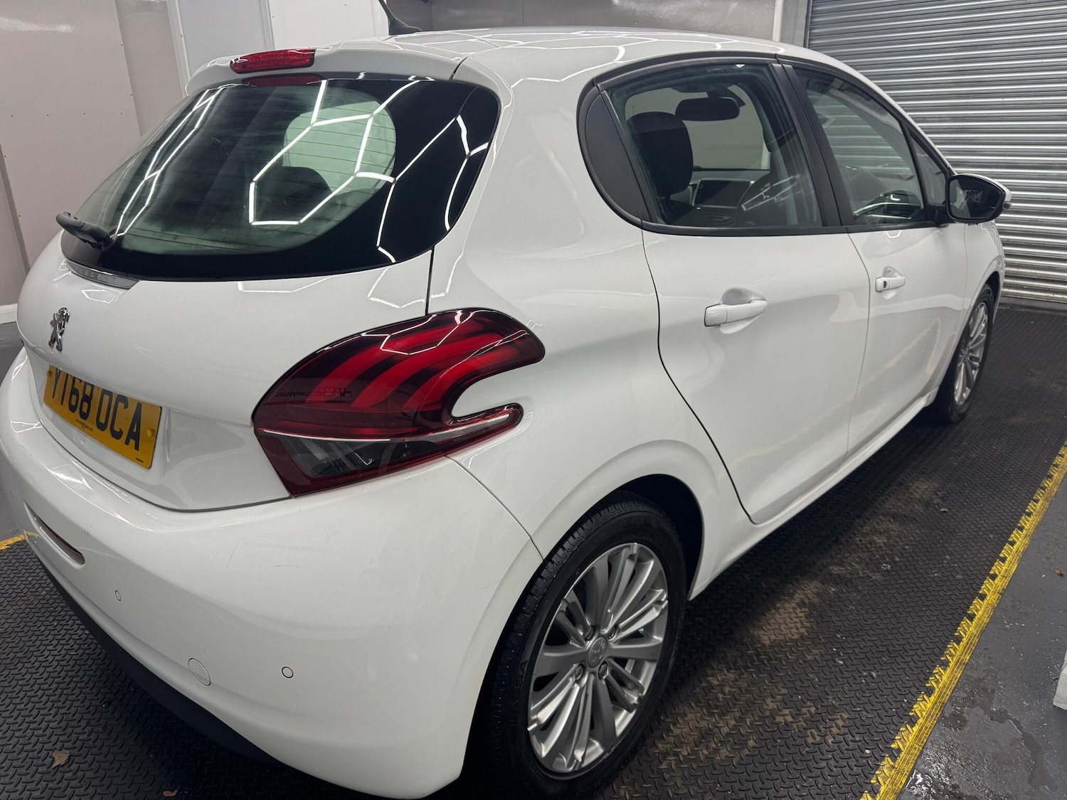 Used Peugeot 208 2018 for sale - 76422629: Photo 28