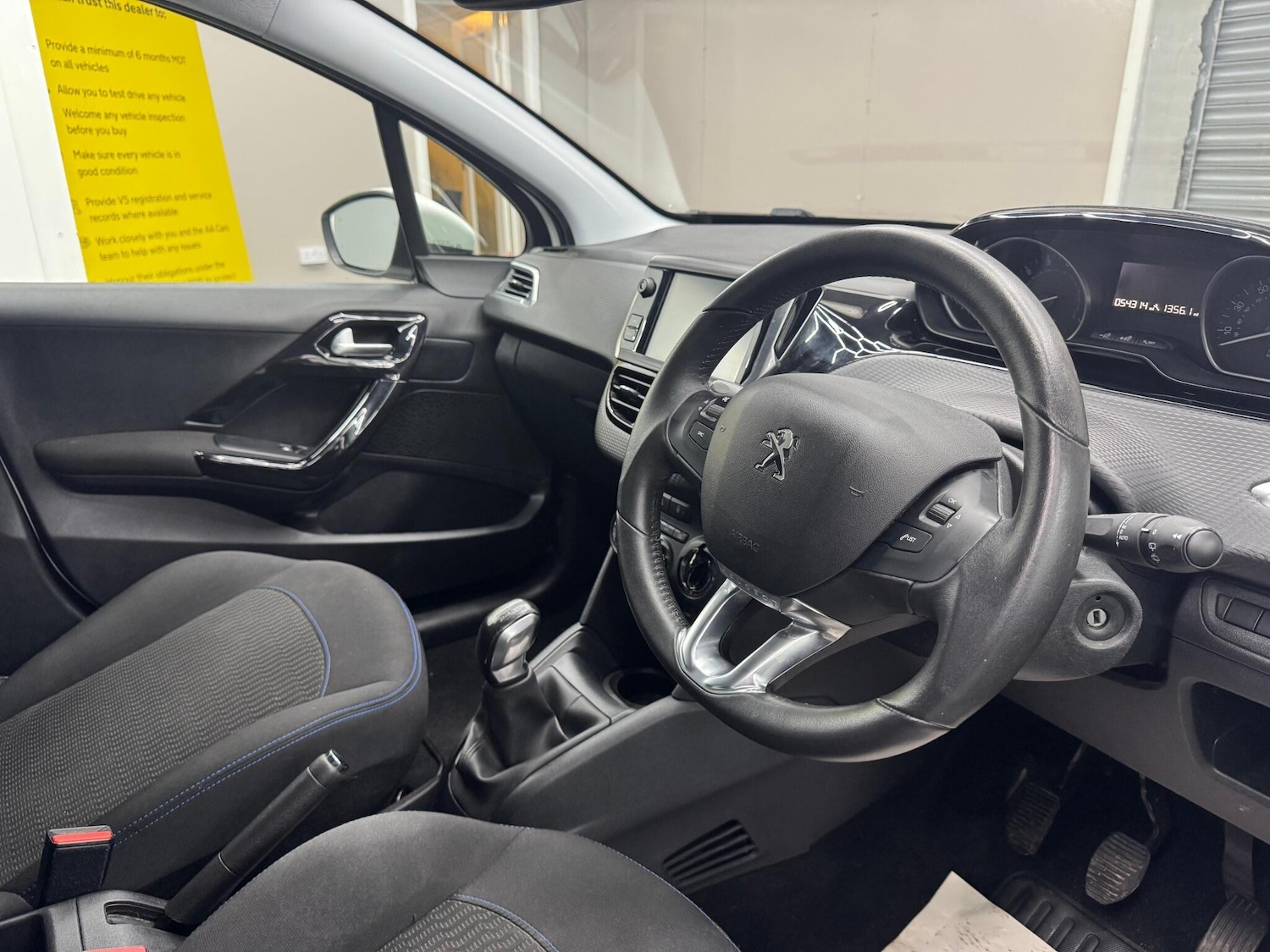 Used Peugeot 208 2018 for sale - 76422629: Photo 33