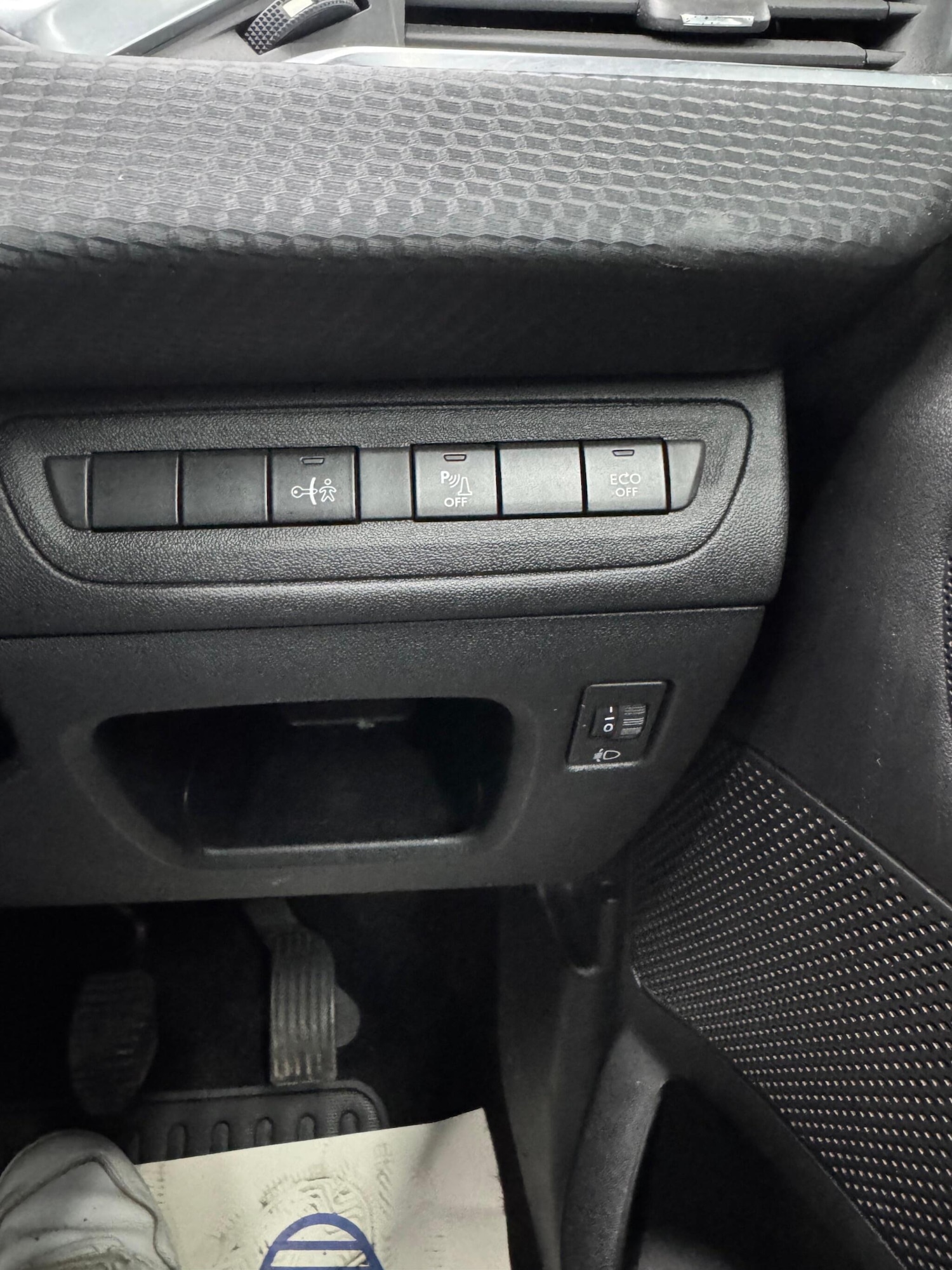 Used Peugeot 208 2018 for sale - 76422629: Photo 35