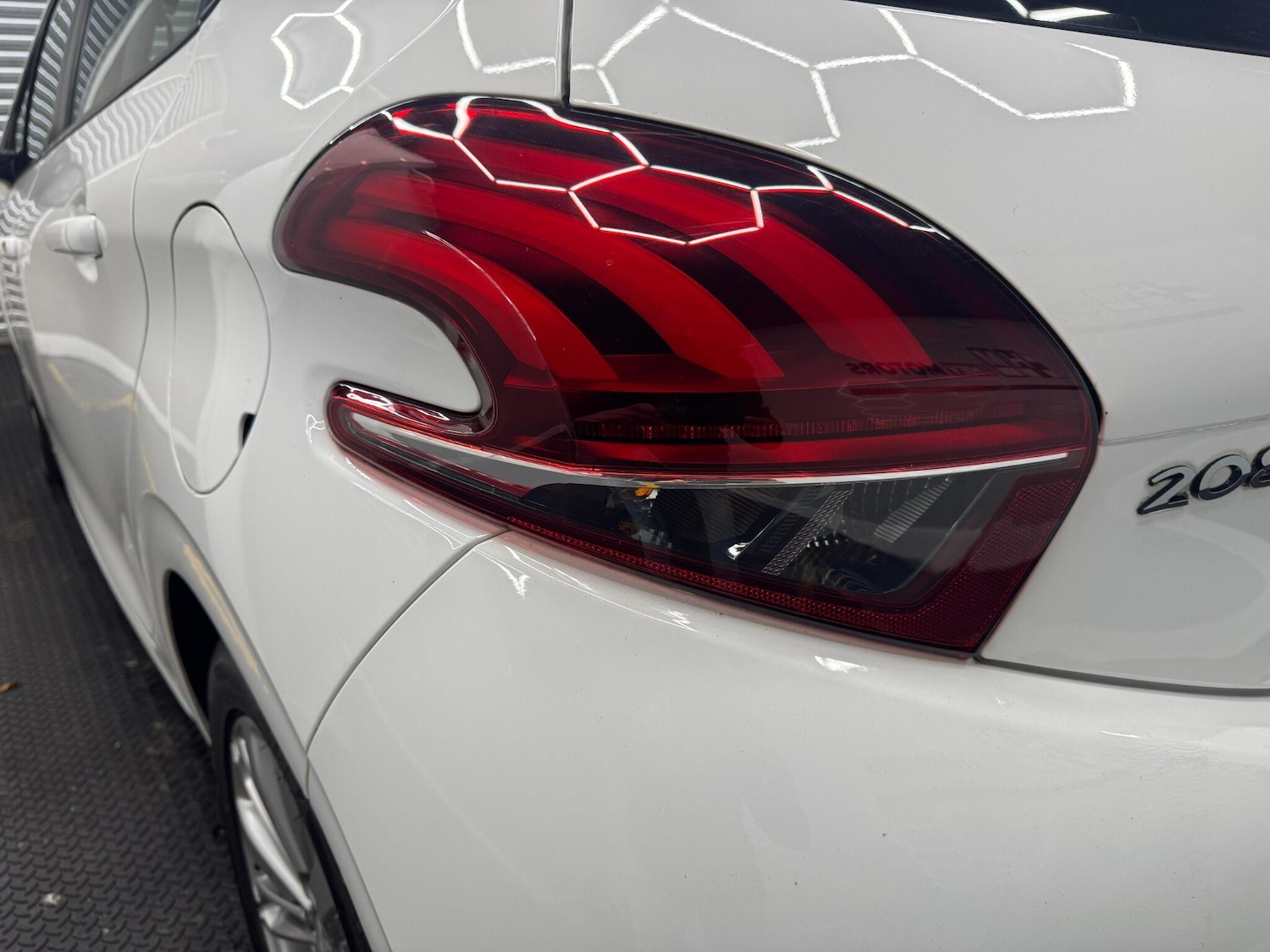 Used Peugeot 208 2018 for sale - 76422629: Photo 51