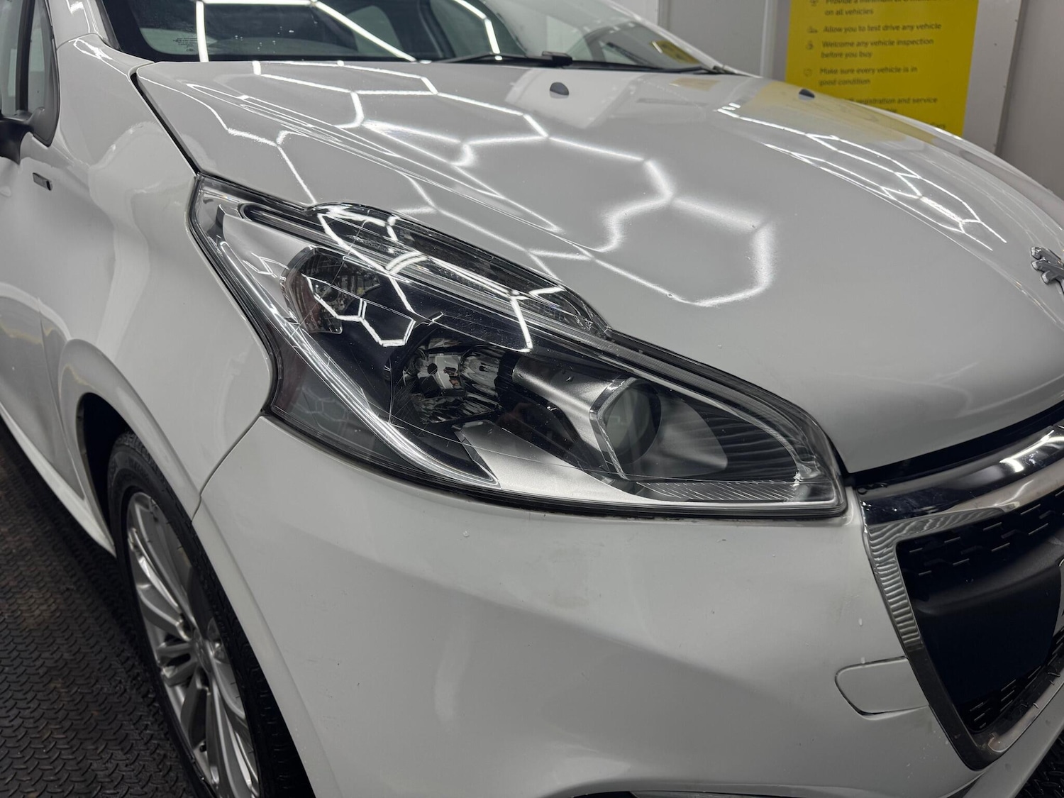 Used Peugeot 208 2018 for sale - 76422629: Photo 53