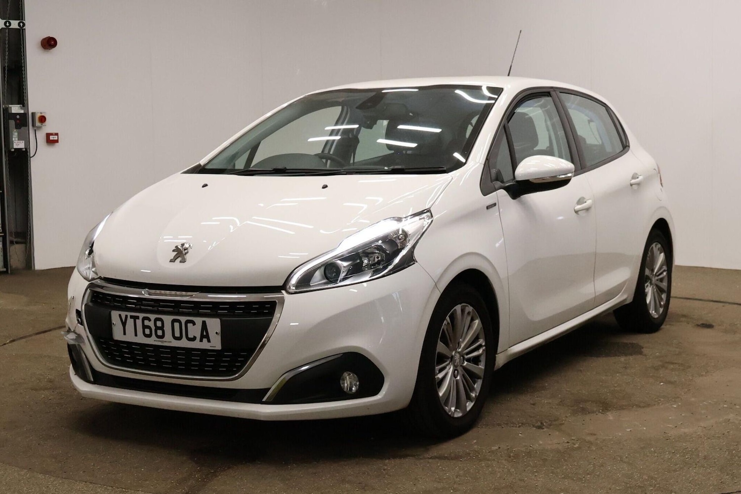 Used Peugeot 208 2018 for sale - 76422629: Photo 8