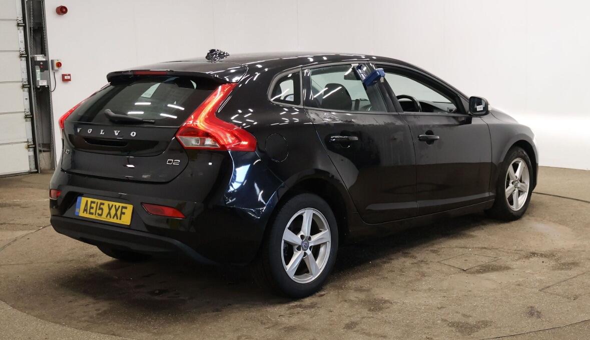 Used Volvo V40 2015 for sale - 76952235: Photo 3