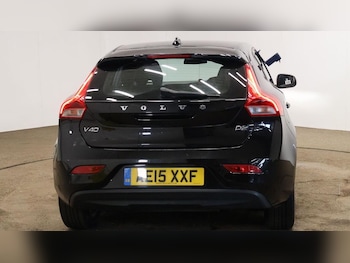 Used Volvo V40 2015 for sale - 76952235: Photo