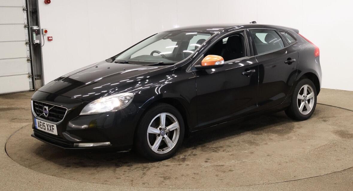 Used Volvo V40 2015 for sale - 76952235: Photo 7