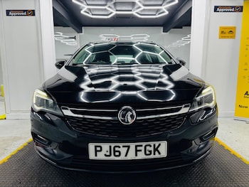 Used Vauxhall Astra 2017 for sale - 76294626: Photo 2