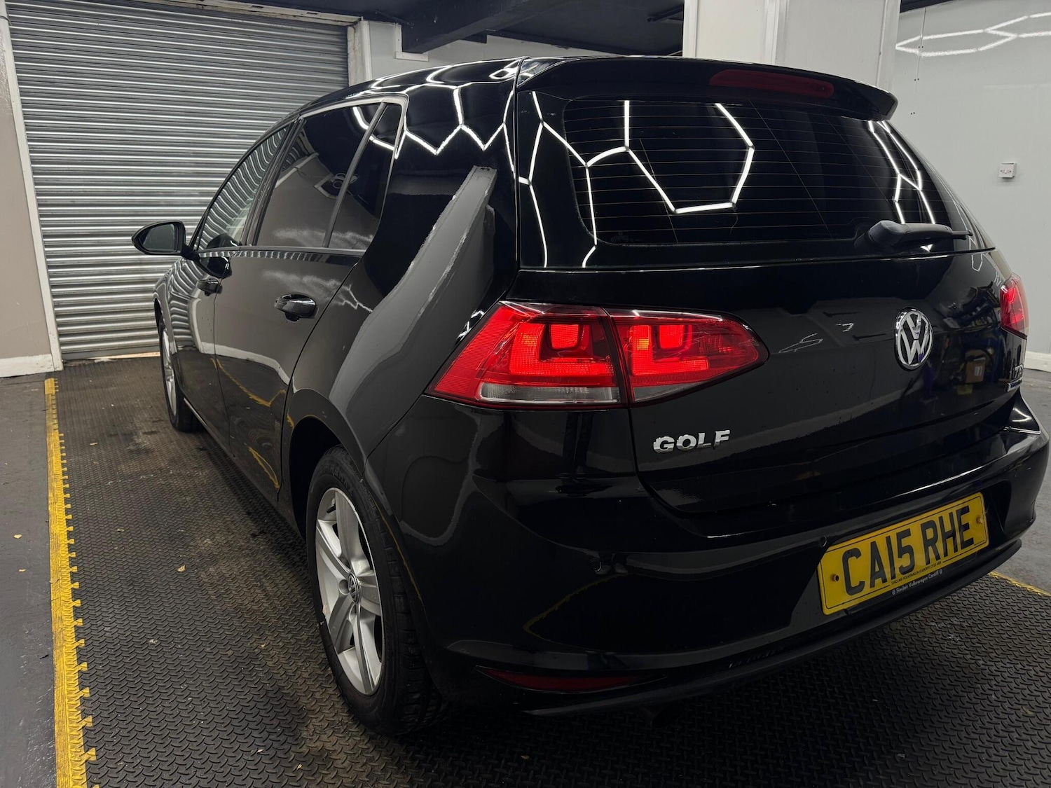 Used Volkswagen Golf 2015 for sale - 77081759: Photo 4