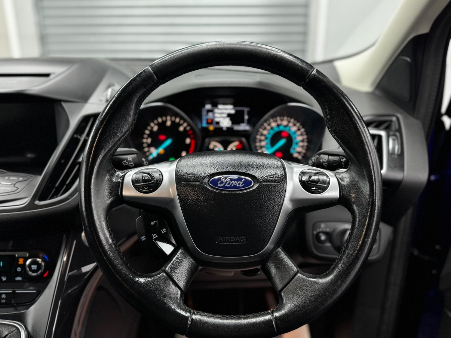 Used Ford Kuga 2016 for sale - 76371524: Photo 40