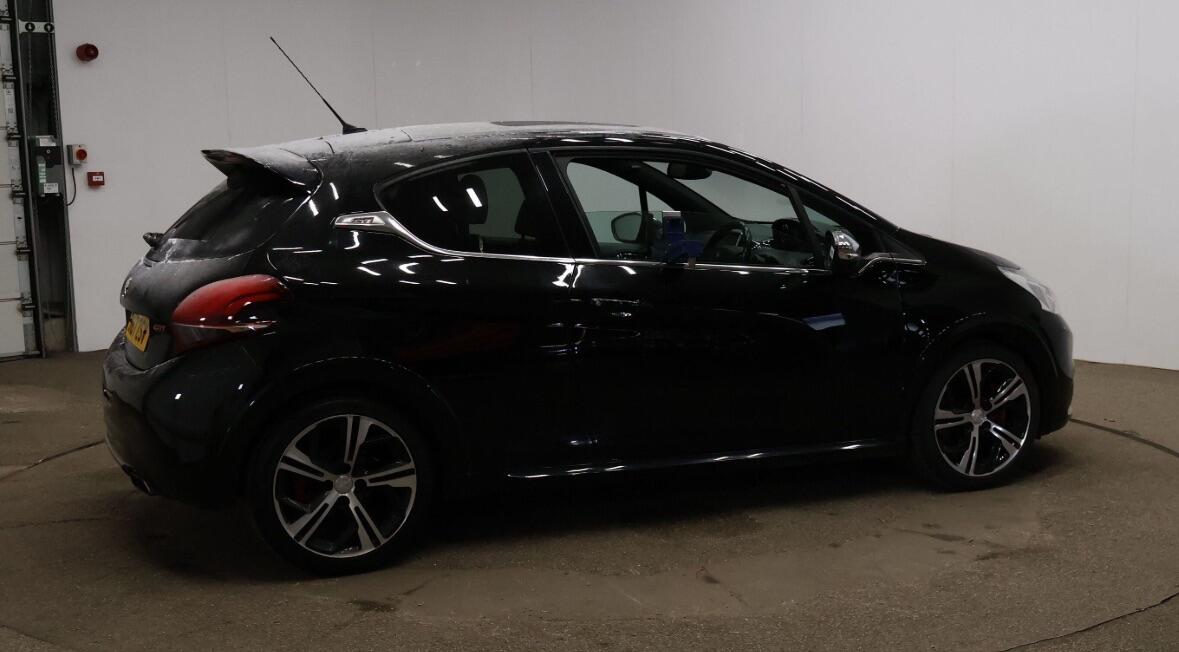 Used Peugeot 208 2017 for sale - 77144293: Photo 5