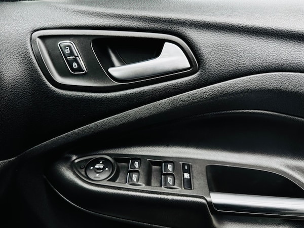 Used Ford Kuga 2014 for sale - 76200824: Photo 27
