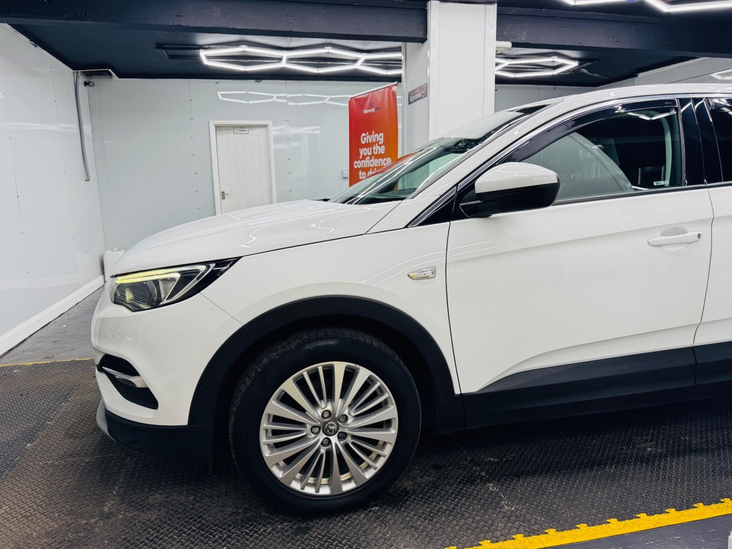 Used Vauxhall Grandland X 2018 for sale - 76360199: Photo 16