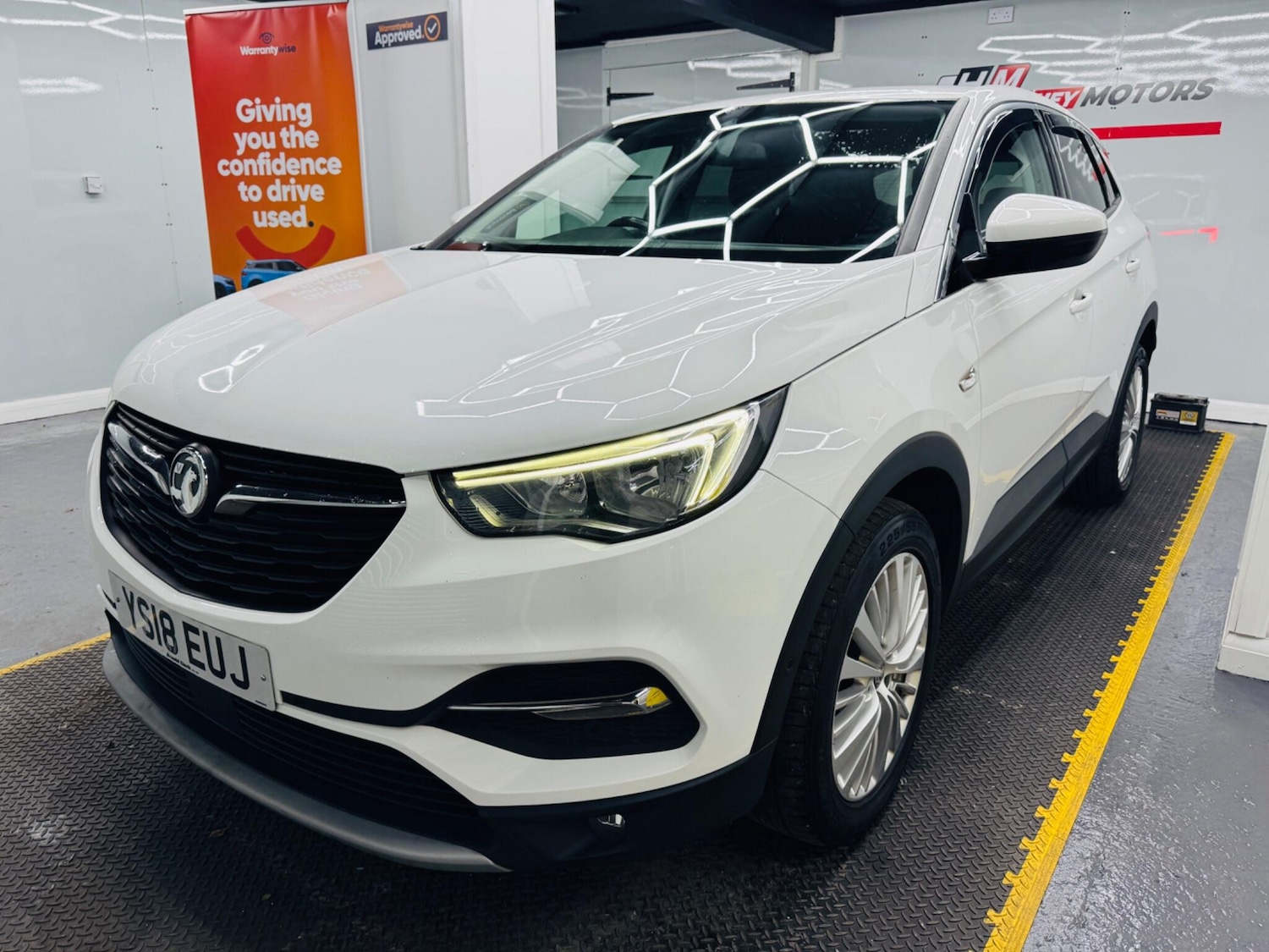 Used Vauxhall Grandland X 2018 for sale - 76360199: Photo 3