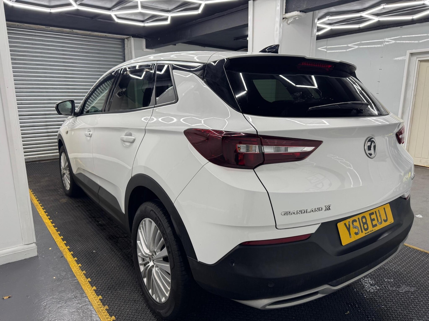 Used Vauxhall Grandland X 2018 for sale - 76360199: Photo 4