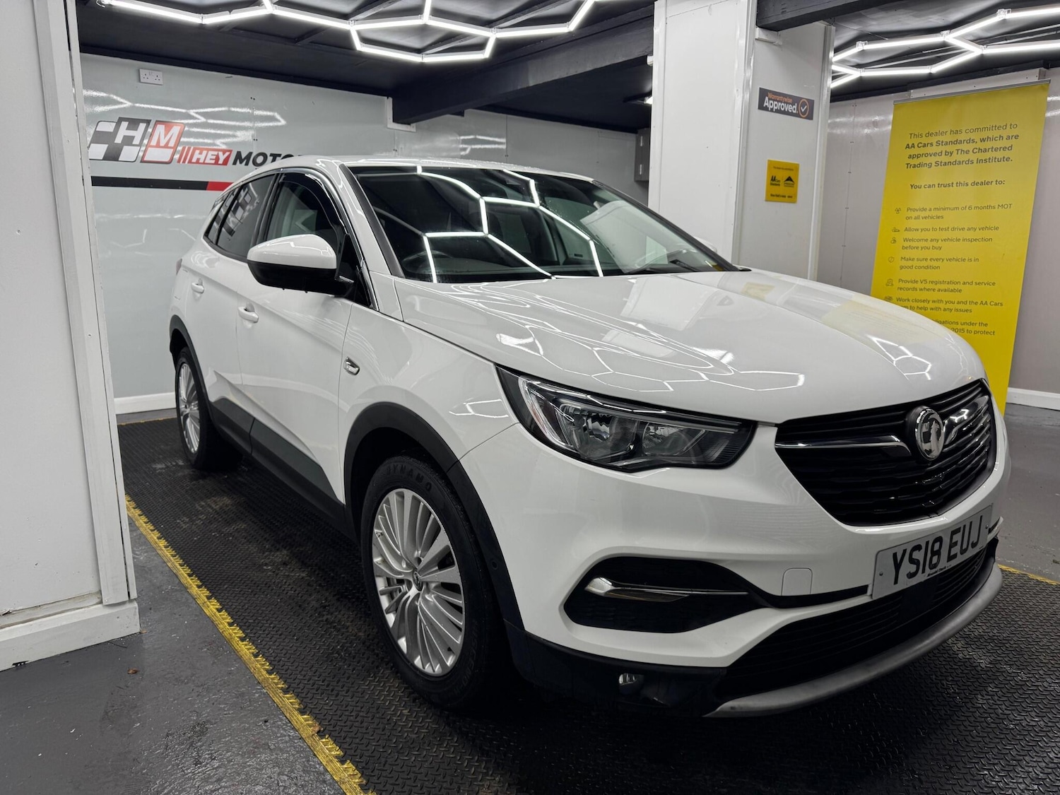 Used Vauxhall Grandland X 2018 for sale - 76360199: Photo 6
