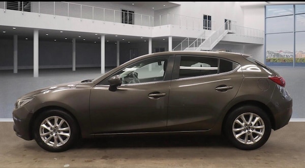 Used Mazda Mazda3 2015 for sale - 76317847: Photo 5