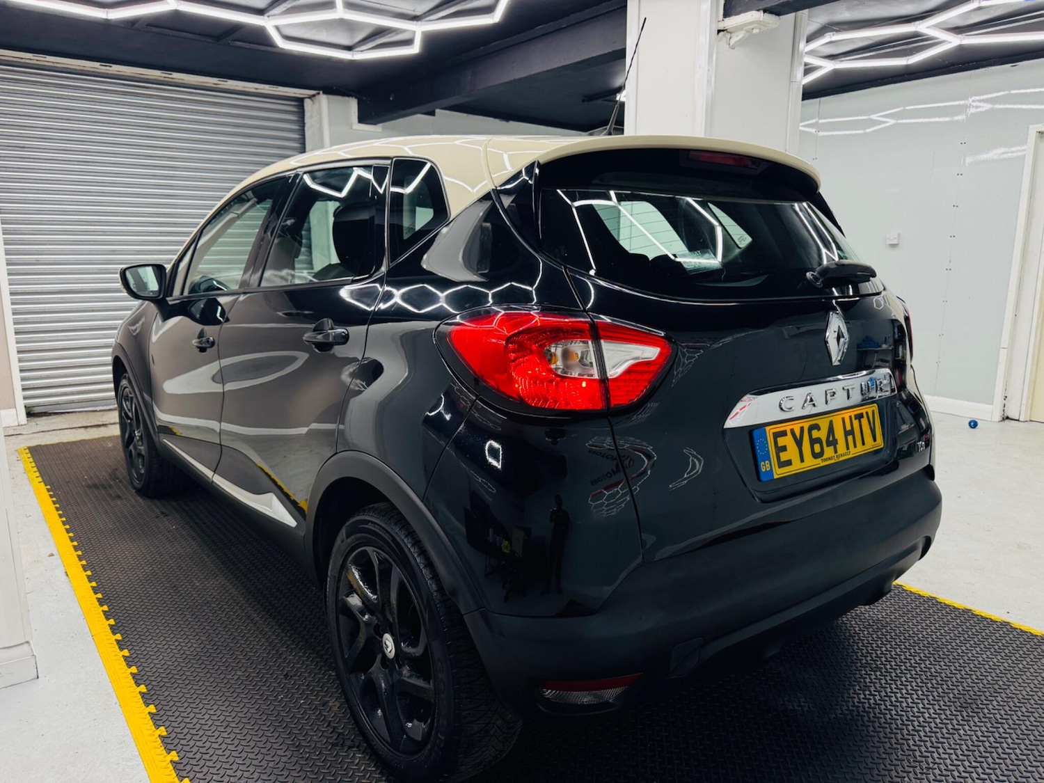 Used Renault Captur 2014 for sale - 75657486: Photo 10