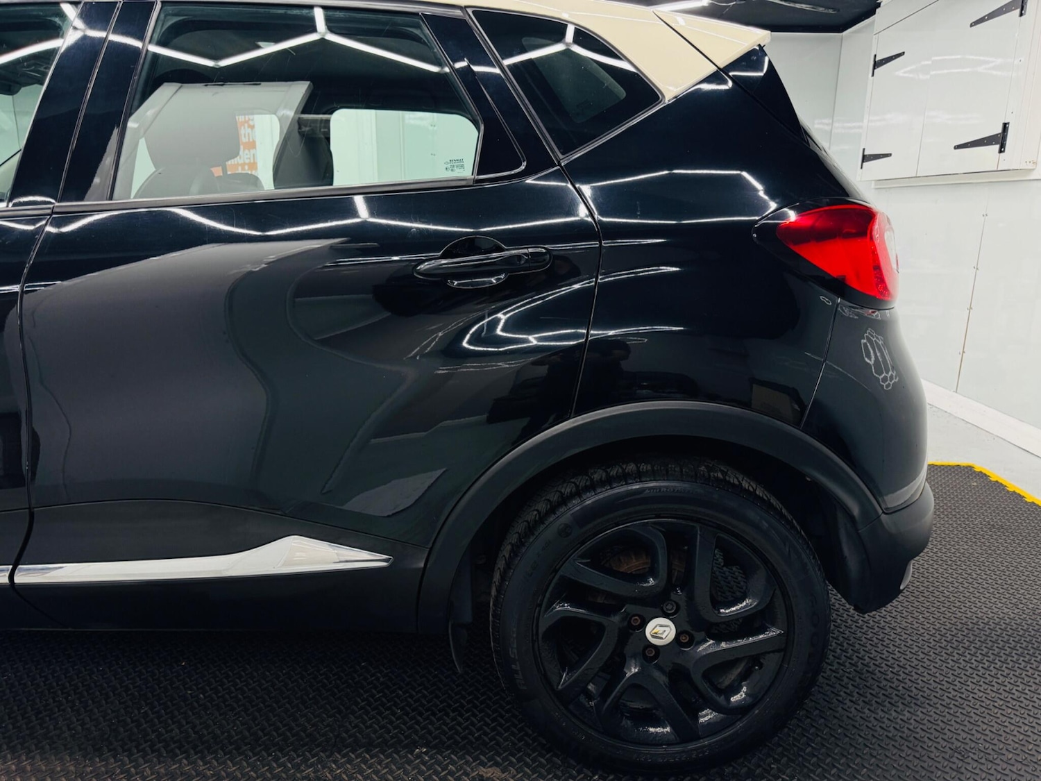 Used Renault Captur 2014 for sale - 75657486: Photo 12