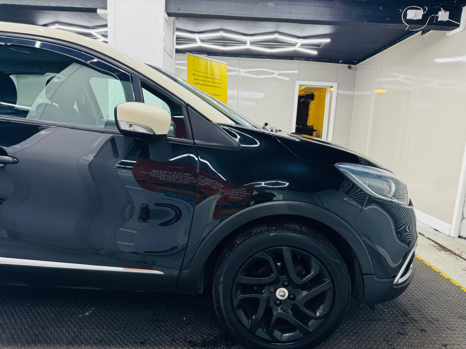 Used Renault Captur 2014 for sale - 75657486: Photo 20