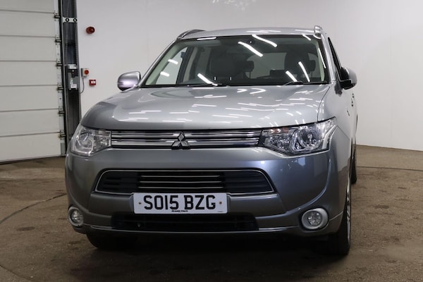 Used Mitsubishi Outlander 2015 for sale - 76294656: Photo 2