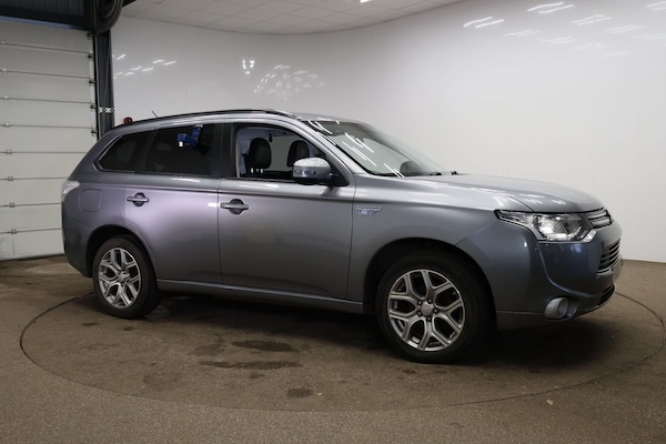 Used Mitsubishi Outlander 2015 for sale - 76294656: Photo 8