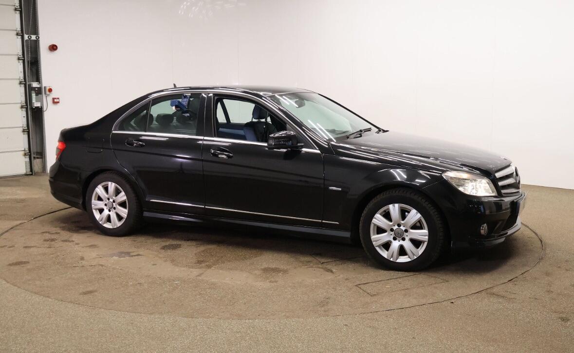 Used Mercedes-Benz C Class 2010 for sale - 77074910: Photo 6