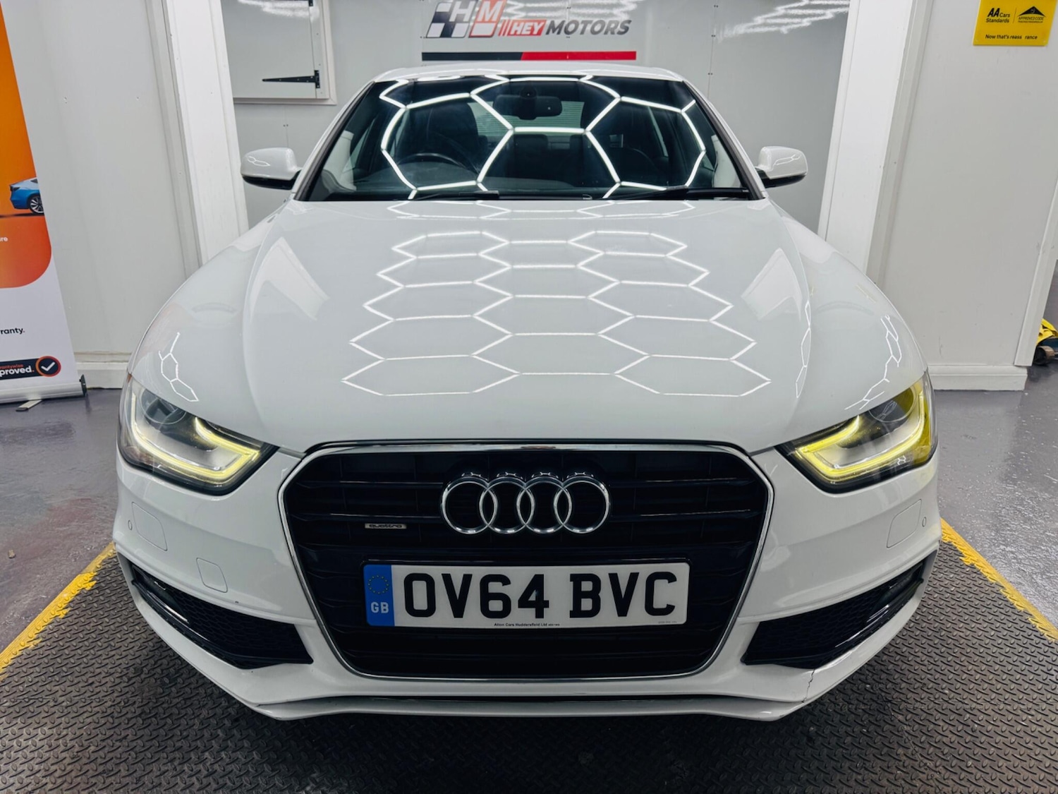 Used Audi A4 2014 for sale - 77109530: Photo 2