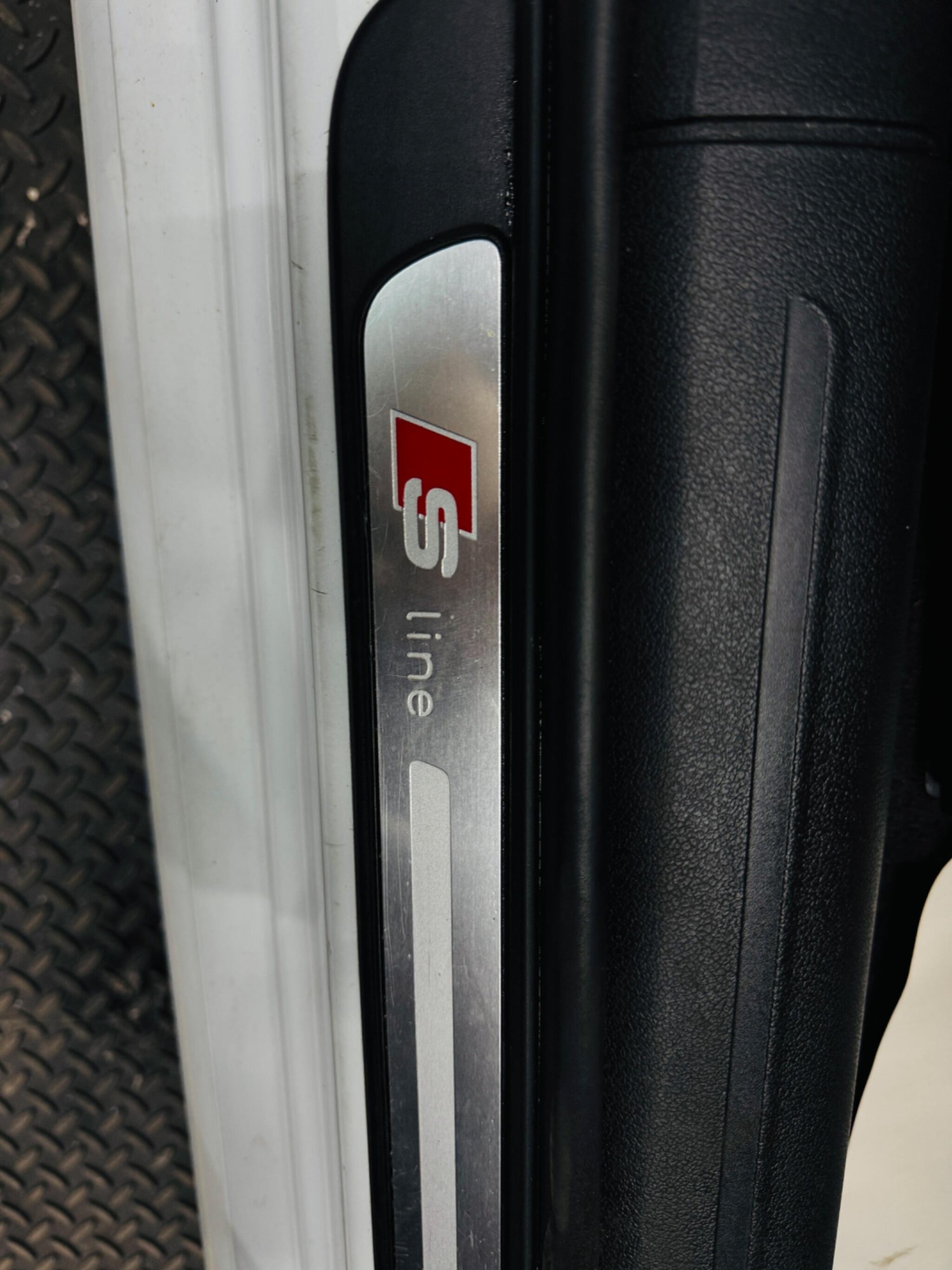 Used Audi A4 2014 for sale - 77109530: Photo 20