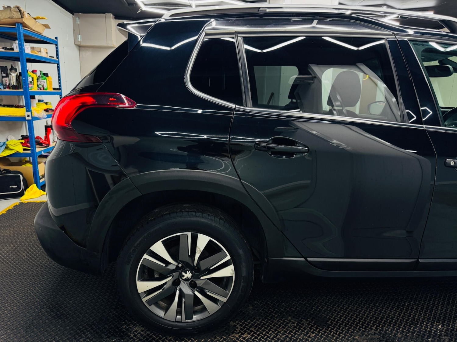 Used Peugeot 2008 2018 for sale - 75657388: Photo 23