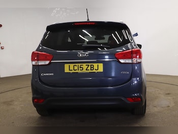 Used Kia Carens 2015 for sale - 75589595: Photo