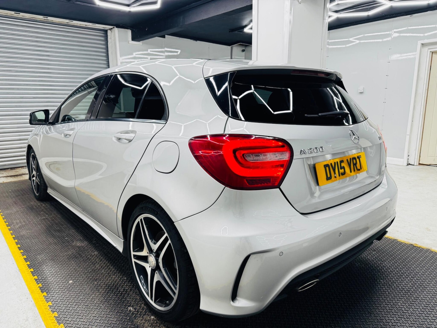 Used Mercedes-Benz A-Class 2015 for sale - 76306816: Photo 11