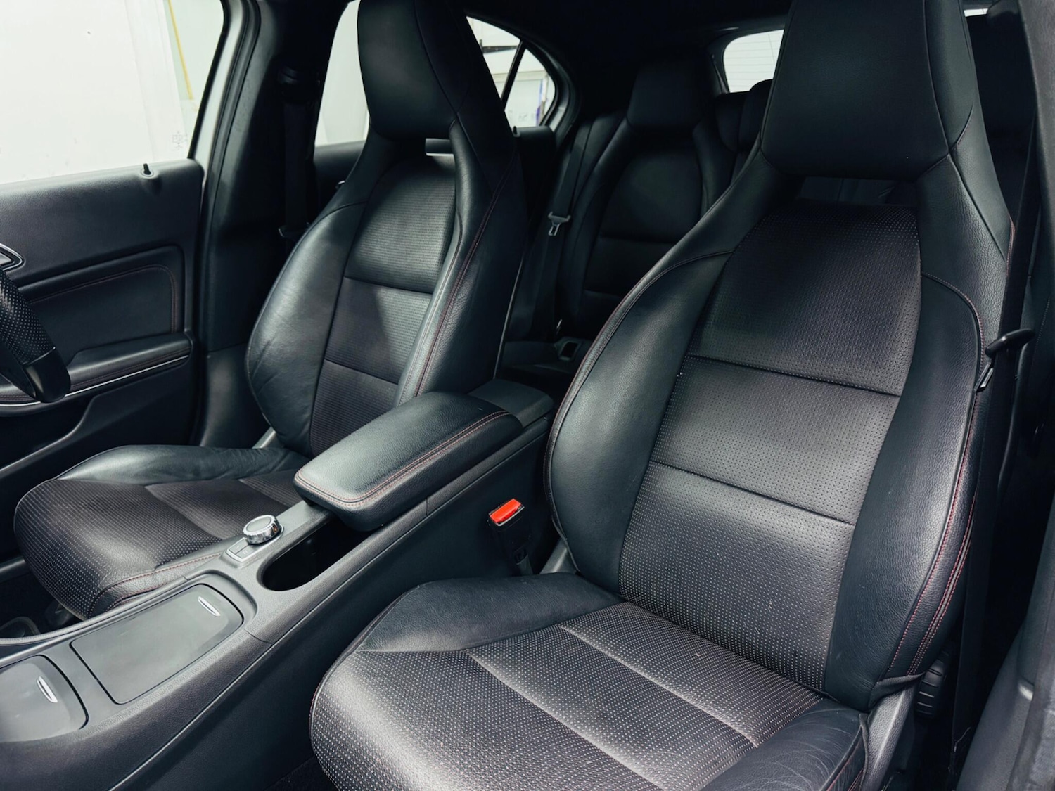 Used Mercedes-Benz A-Class 2015 for sale - 76306816: Photo 16