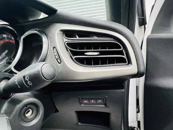 Used DS Automobiles DS 3 2016 for sale - 74324712: Photo 28