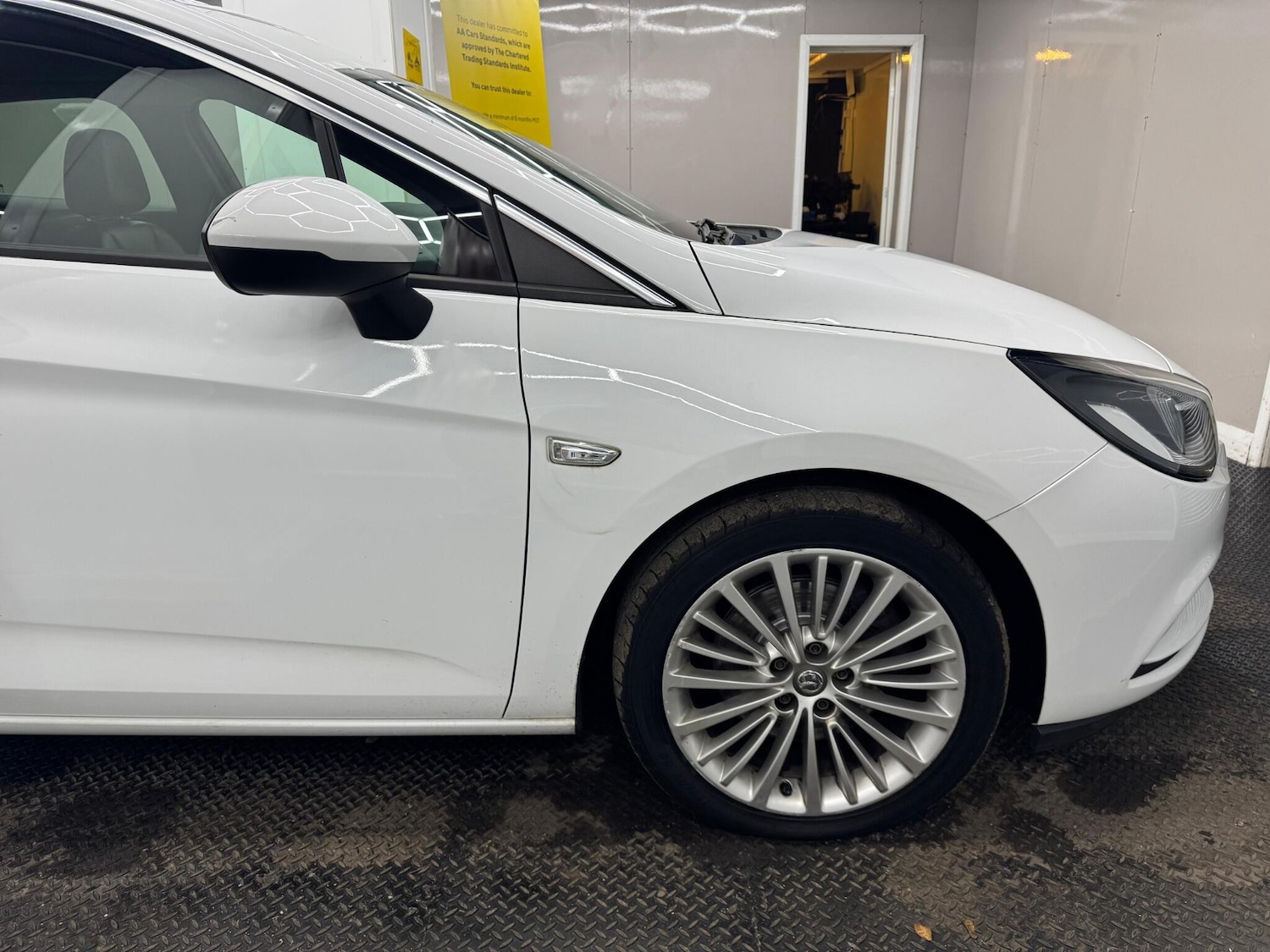 Used Vauxhall Astra 2015 for sale - 76423726: Photo 21