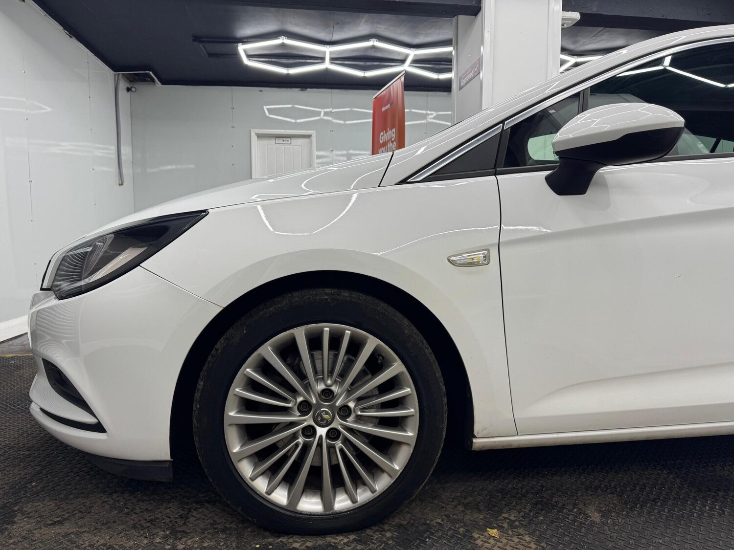 Used Vauxhall Astra 2015 for sale - 76423726: Photo 23