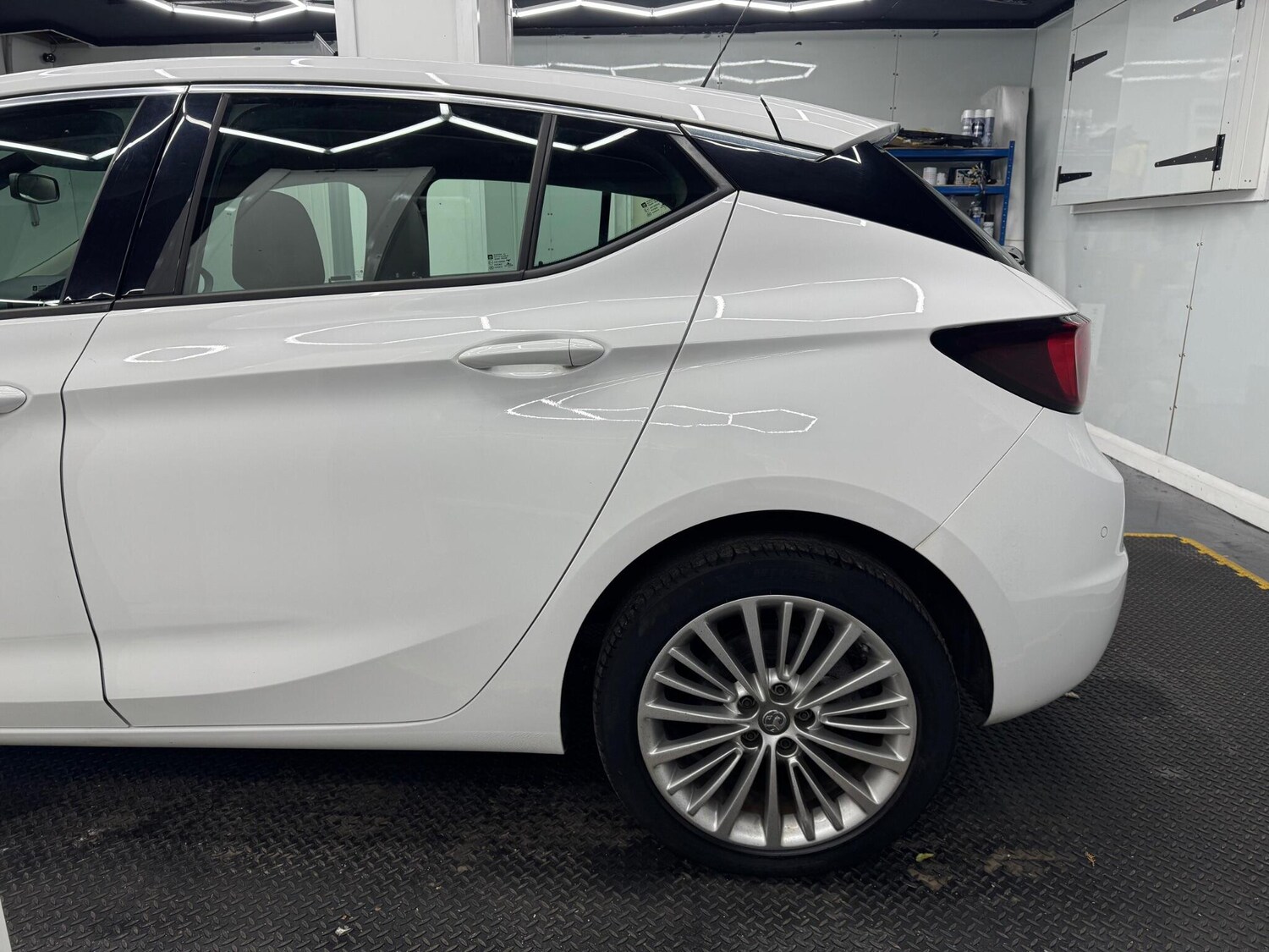 Used Vauxhall Astra 2015 for sale - 76423726: Photo 26