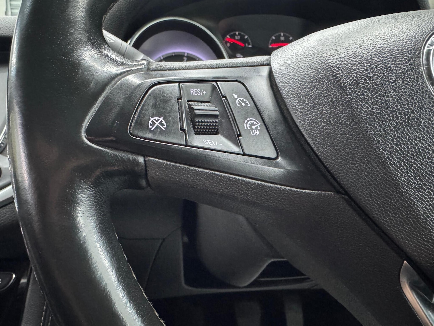 Used Vauxhall Astra 2015 for sale - 76423726: Photo 54