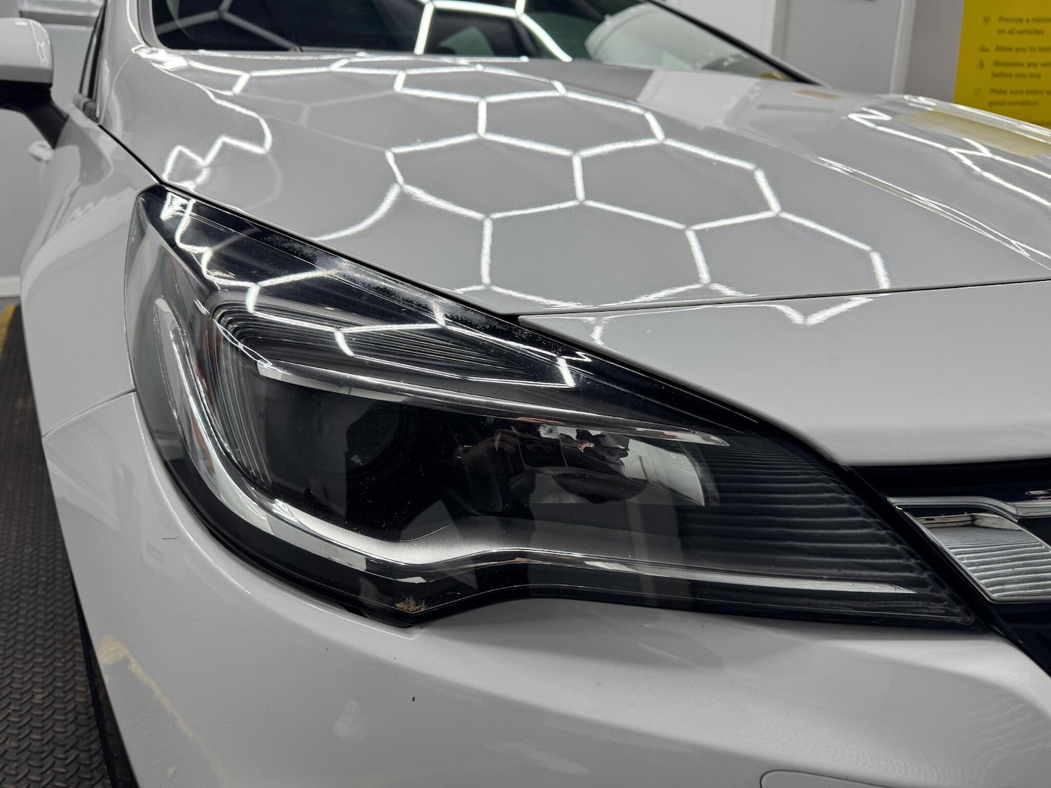 Used Vauxhall Astra 2015 for sale - 76423726: Photo 9