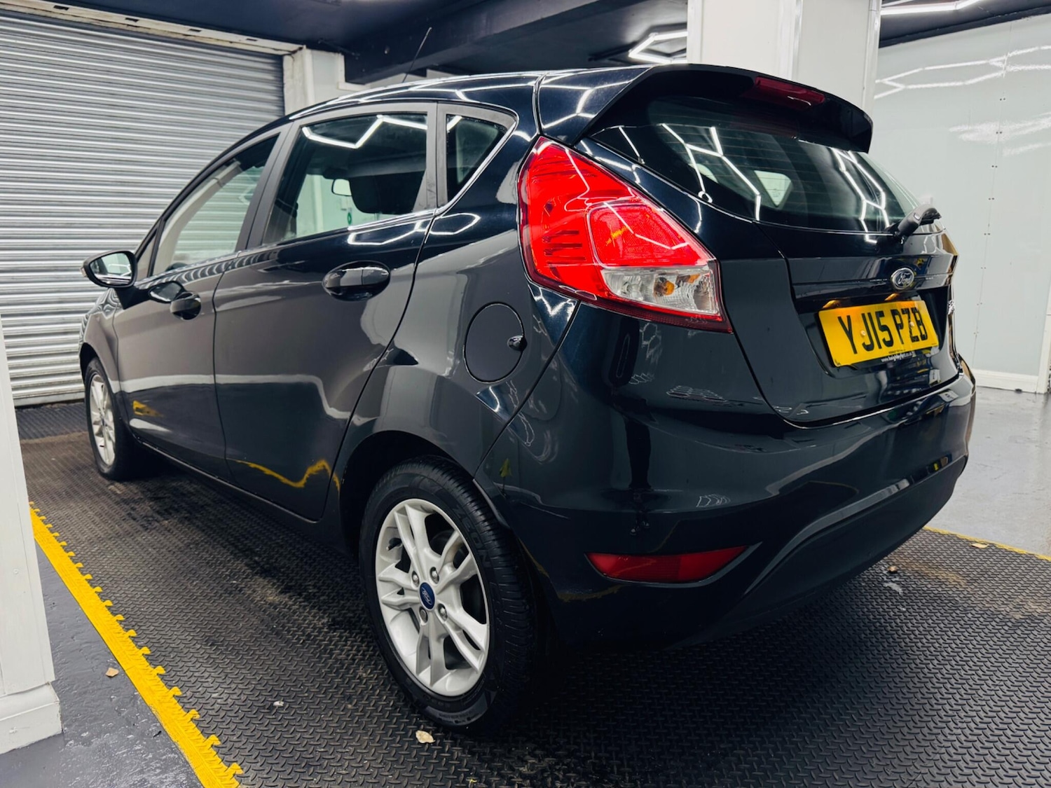 Used Ford Fiesta 2016 for sale - 77120239: Photo 7