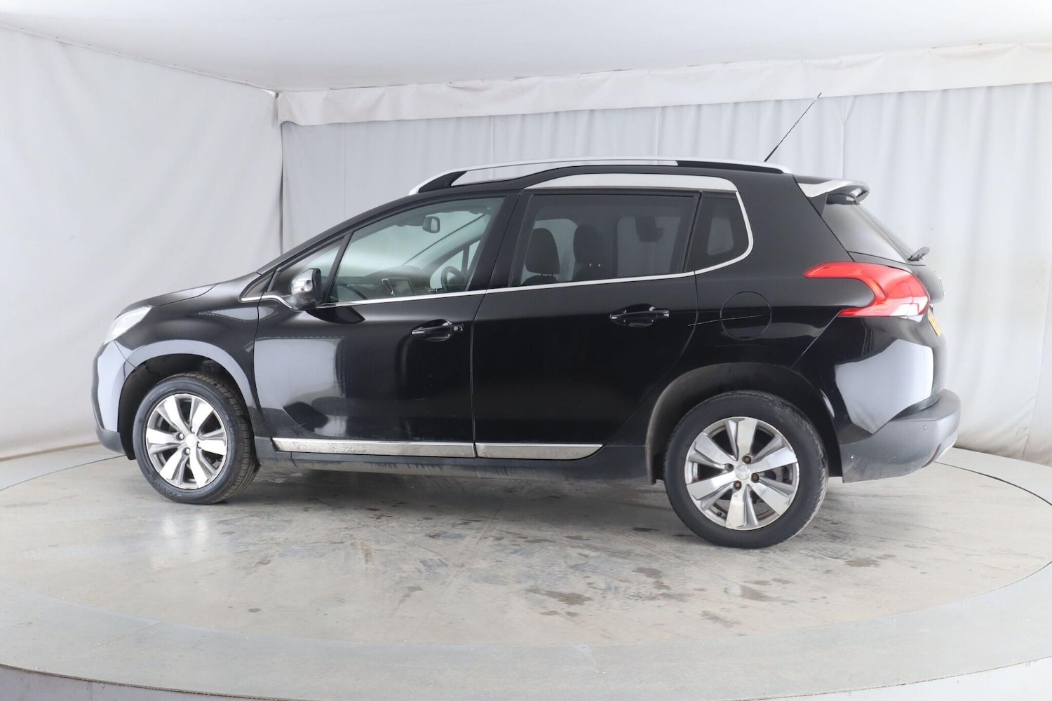 Used Peugeot 2008 2015 for sale - 76389083: Photo 7