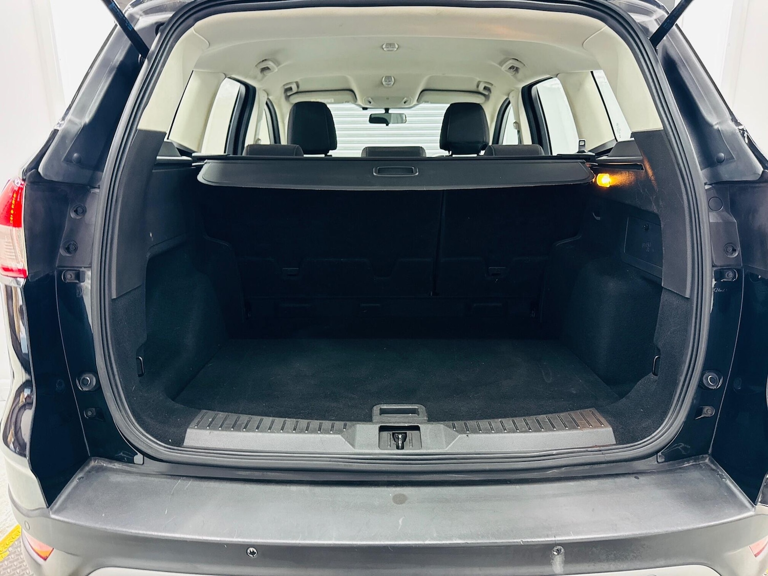 Used Ford Kuga 2014 for sale - 76512194: Photo 31