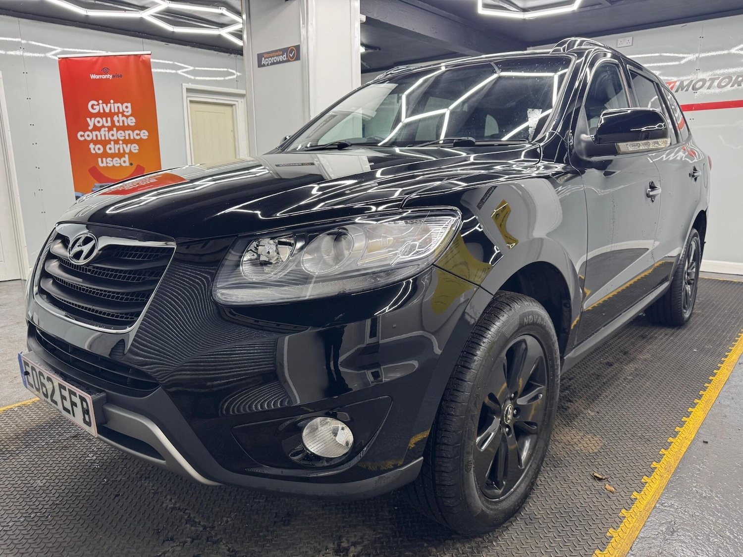 Used Hyundai Santa Fe 2012 for sale - 77120571: Photo 3