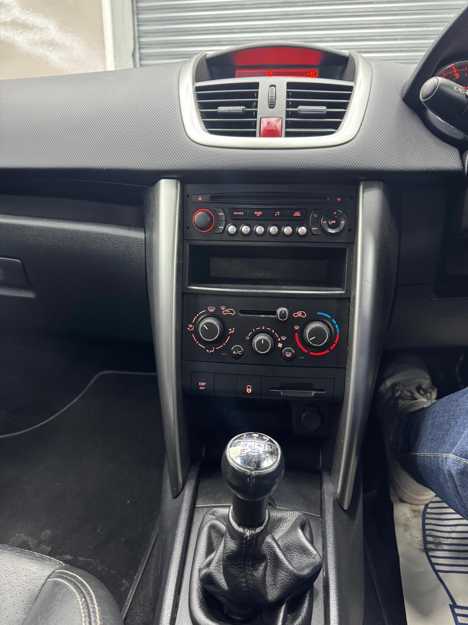 Used Peugeot 207 2014 for sale - 77082022: Photo 18