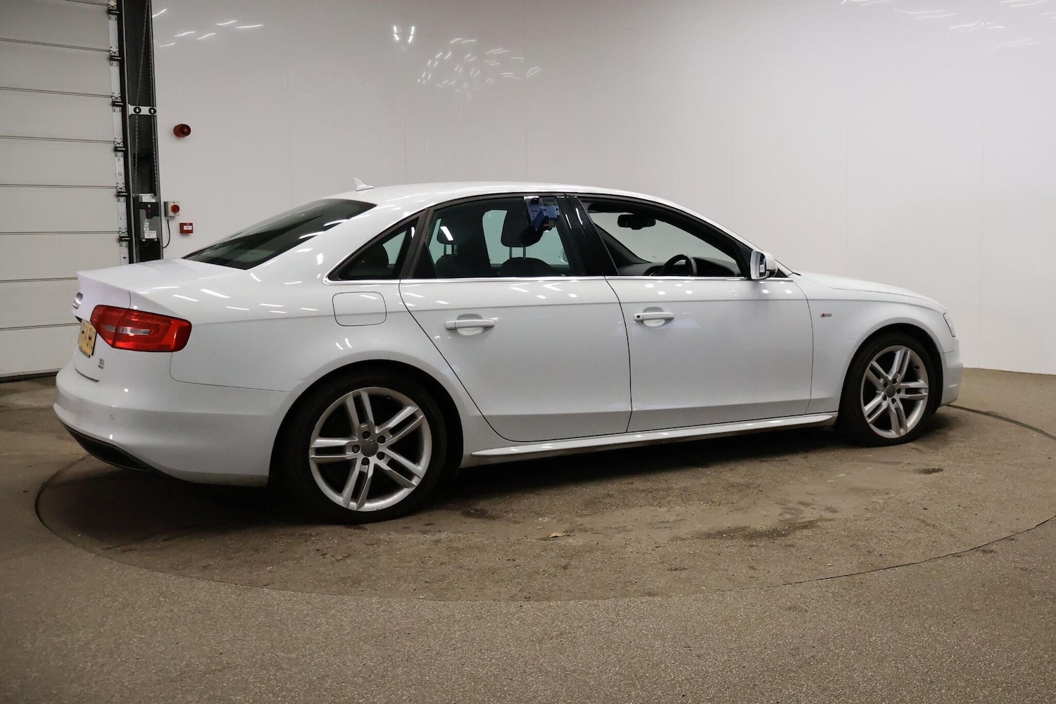 Used Audi A4 2014 for sale - 76425537: Photo 11