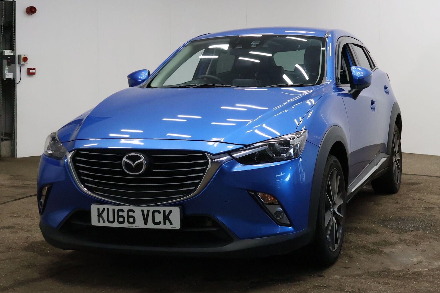 Used Mazda CX-3 2016 for sale - 76360970: Photo 2