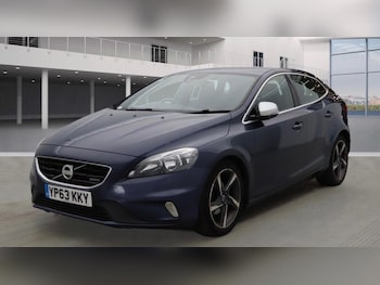 Used Volvo V40 2013 for sale - 76259606: Photo 2