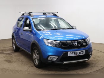 (66) - 0.9 TCe Laureate Euro 6 (s/s) 5dr