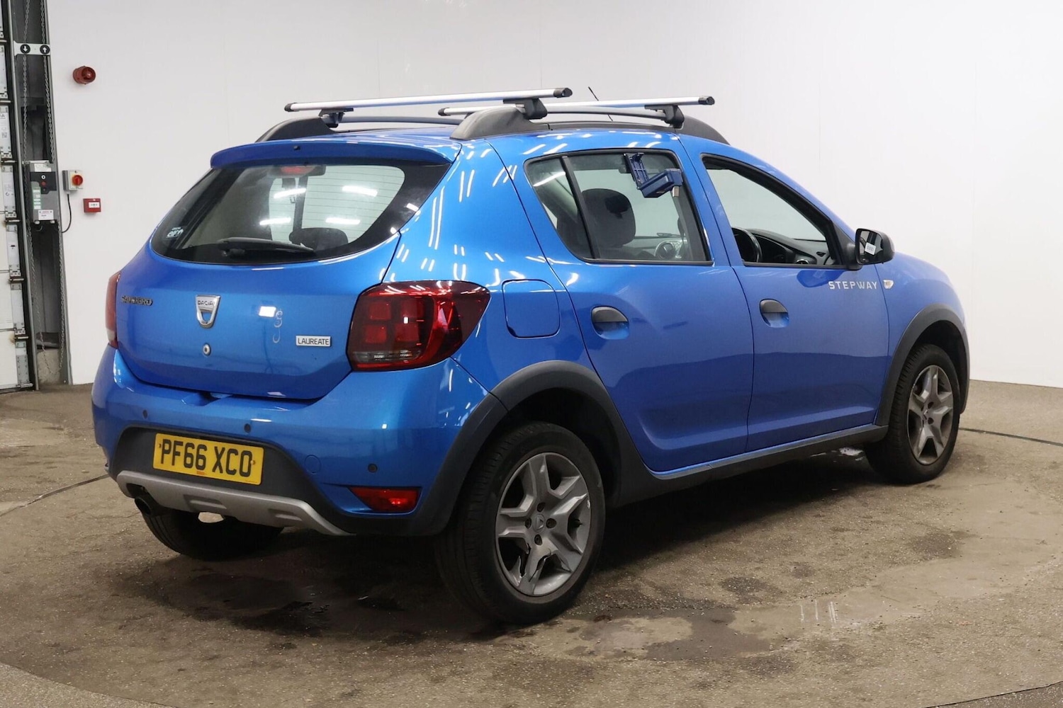 Used Dacia Sandero Stepway 2016 for sale - 77074747: Photo 3